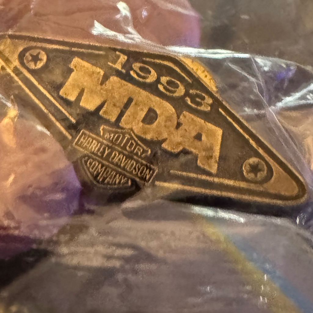 Vintage Harley Davidson Mda Motorcycles Vest Hat Pin 1993 New In Plastic